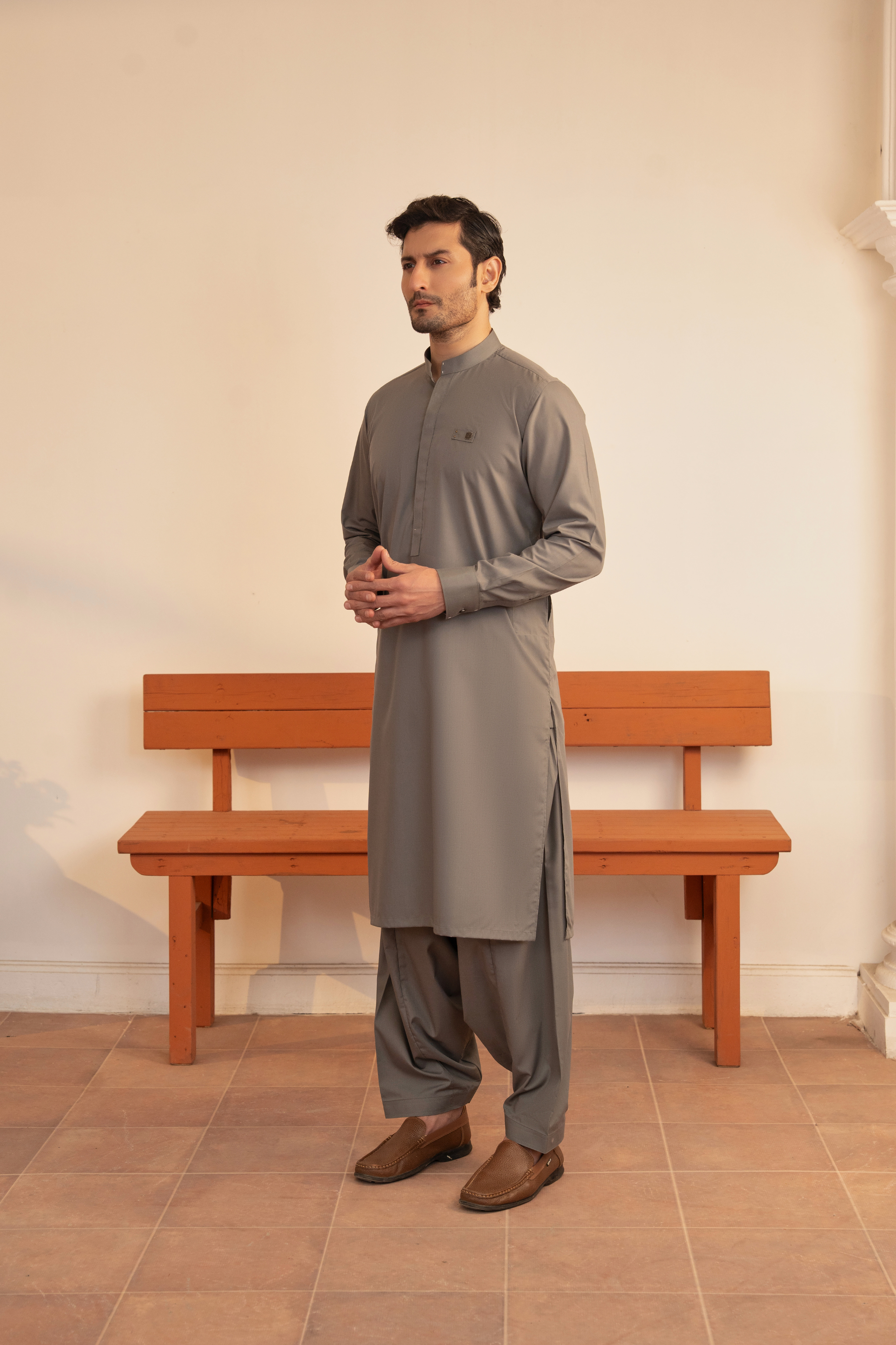 Detailed Kameez Shalwar - Grey