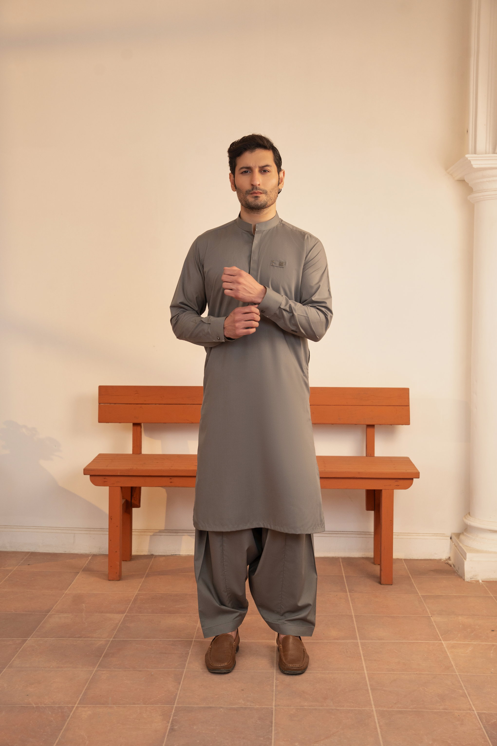 Detailed Kameez Shalwar - Grey