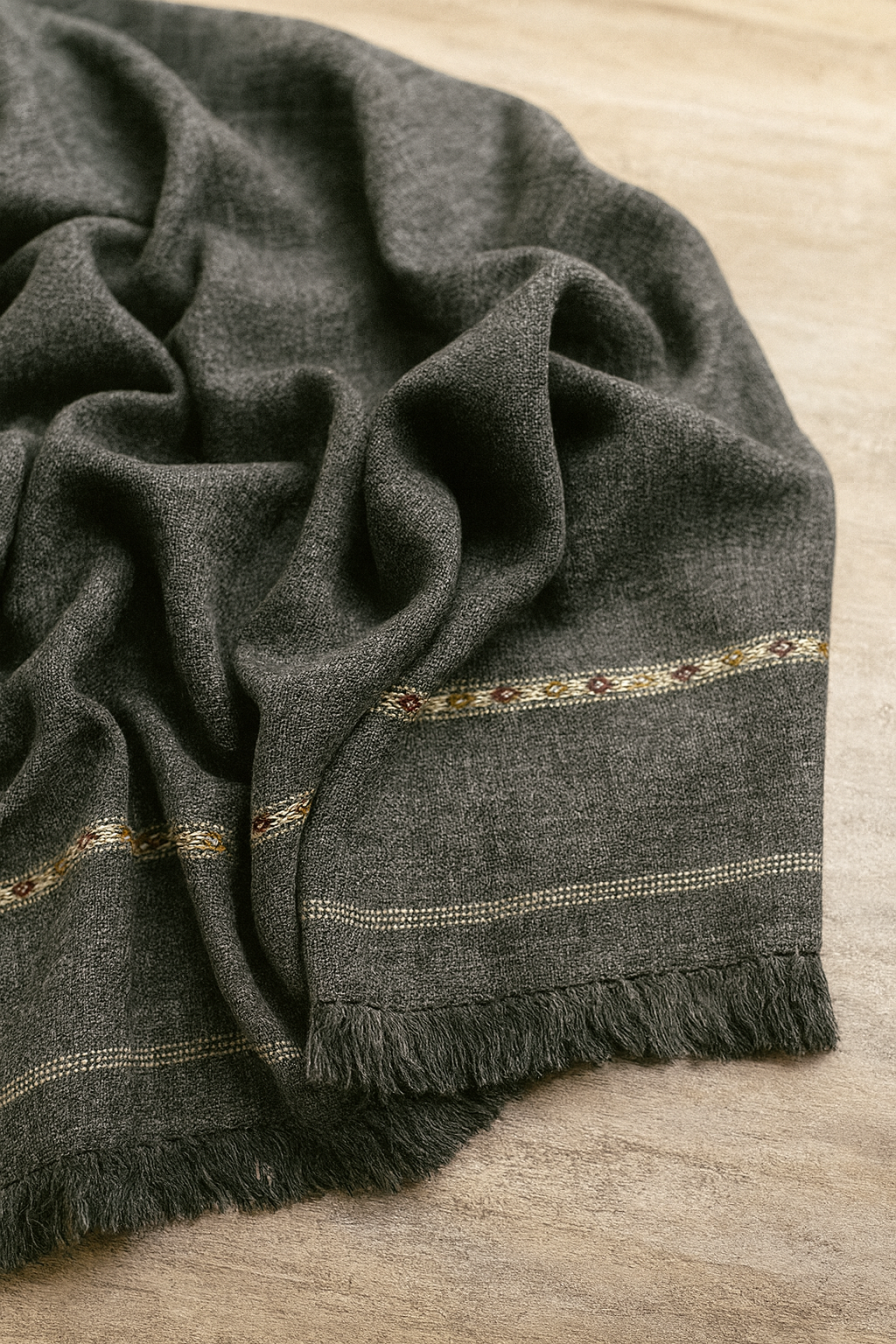 Kashmiri - Soft & Warm Wool Shawl